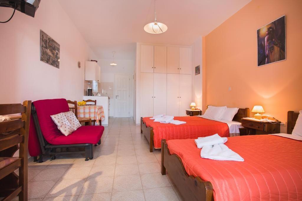 Betty Apartments Дріос Екстер'єр фото